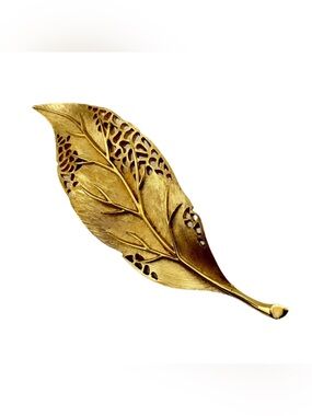 Vintage Crown Trifari Leaf Brooch
